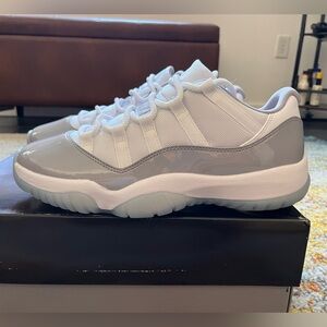 Air Jordan 11 retro low top